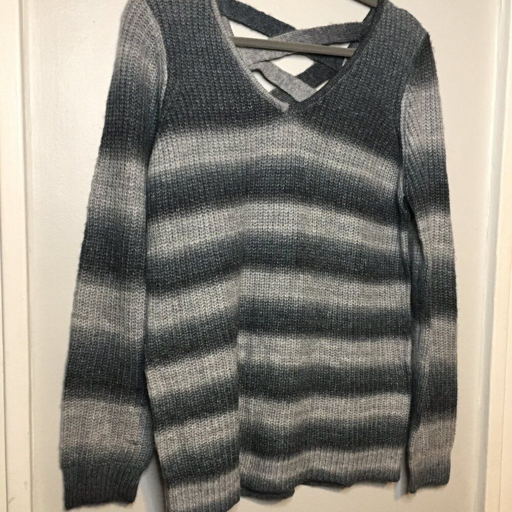 Oversized Cozy Strip Chunky Sweater with Latic Detail | LARGE